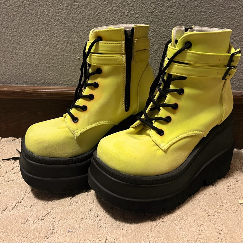 Demonia Shaker 52